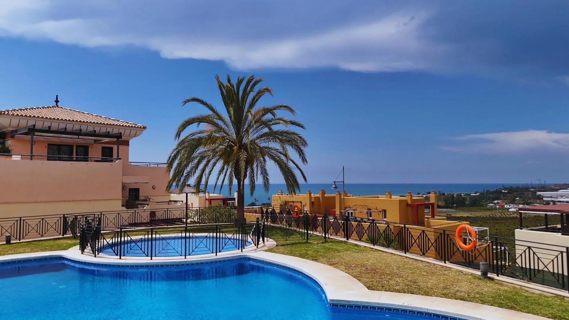 Costa Brisas Apartment Almayate Alto